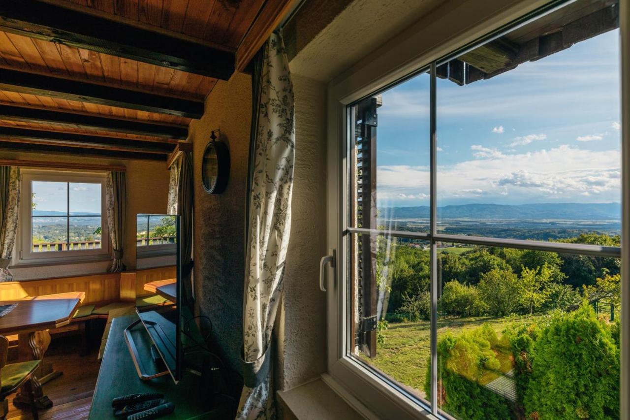 Cosy Hill Home Rucman With A Breathtaking View Zgornja Pohanca Extérieur photo